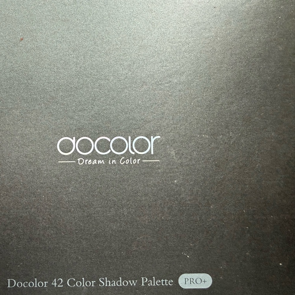 42 Color Eyeshadow Palette - Vibrant Shades